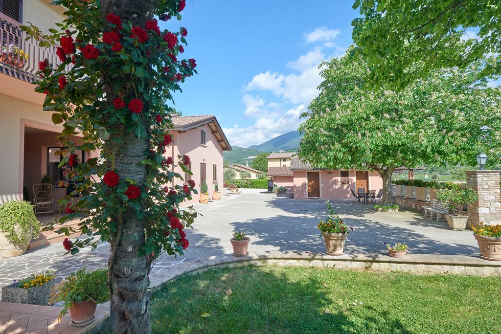 Agriturismo La Panoramica Villa Assisi Exterior photo